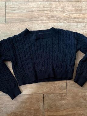 Black Cable-Knit Crop Sweater - Women
